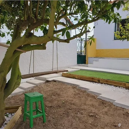 Casa Da Laranjeira, Perto De Obidos, Budha Eden, Dinossauros Parque בית נופש