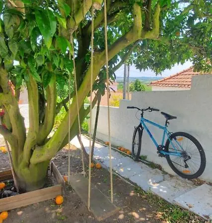 Casa Da Laranjeira, Perto De Obidos, Budha Eden, Dinossauros Parque בית נופש