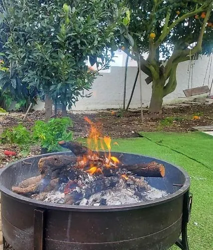 Hébergement de vacances Casa Da Laranjeira, Perto De Obidos, Budha Eden, Dinossauros Parque