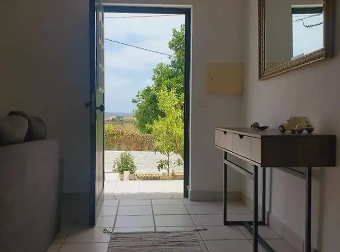 Casa Da Laranjeira, Perto De Obidos, Budha Eden, Dinossauros Parque Hébergement de vacances Vale Covo (Leiria)