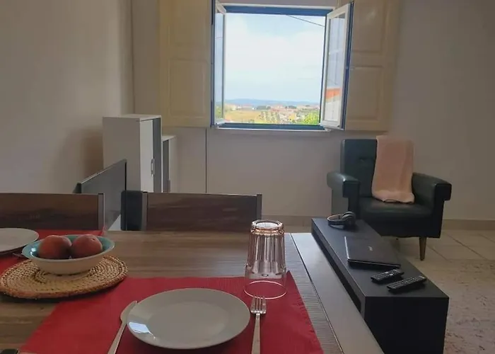 Hébergement de vacances Casa Da Laranjeira, Perto De Obidos, Budha Eden, Dinossauros Parque *