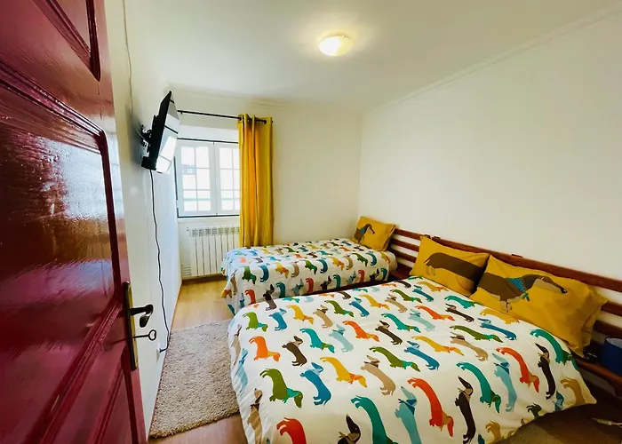 Casa Da Laranjeira, Perto De Obidos, Budha Eden, Dinossauros Parque Vale Covo (Leiria)